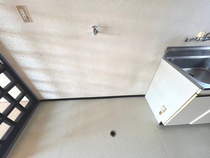 物件内観写真14　(洗濯機置場)