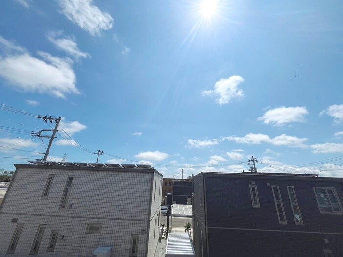 物件内観写真20　(室内からの展望)