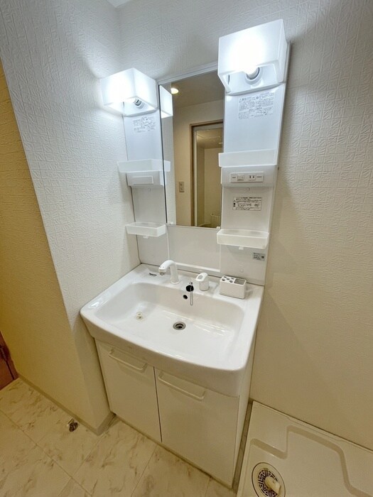 物件内観写真11　(洗面)