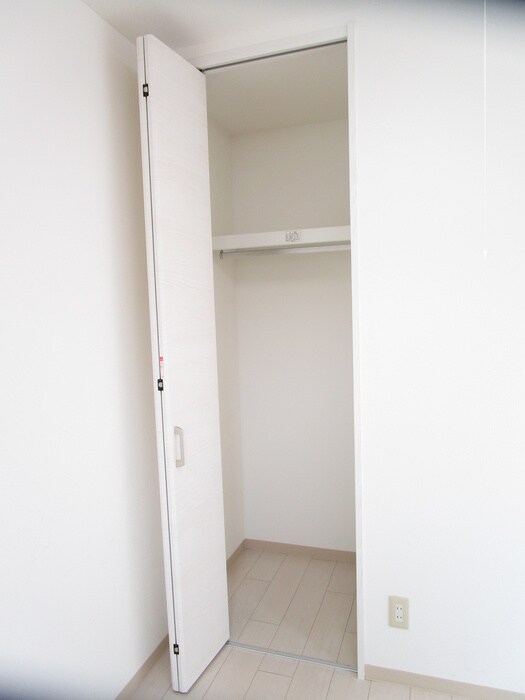 物件内観写真15　(収納)