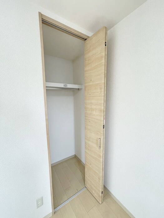 物件内観写真16　(収納)