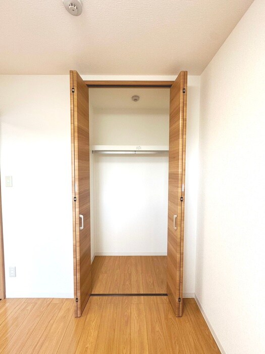 物件内観写真16　(収納)