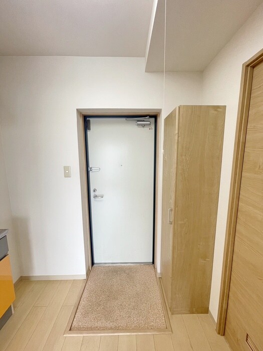 物件内観写真17　(玄関)