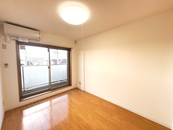 物件内観写真18　(居室)