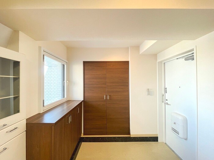 物件内観写真20　(玄関)