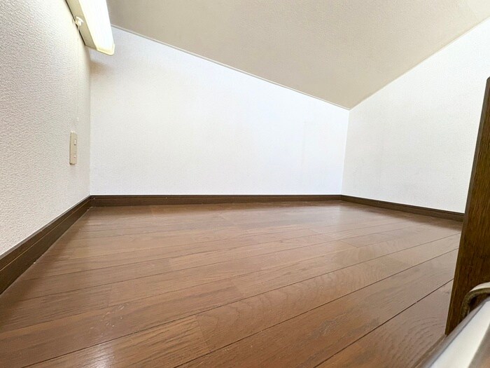 物件内観写真9　(居室)