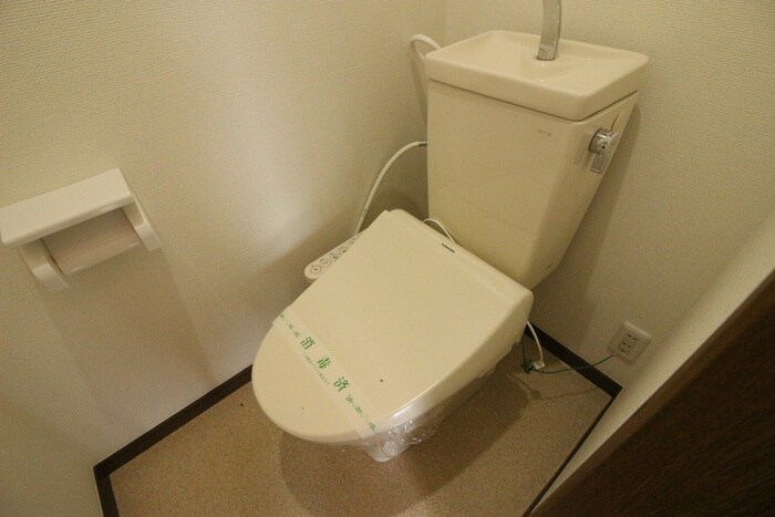 物件内観写真13　(トイレ)