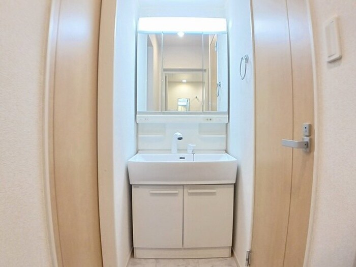 物件内観写真8　(洗面)