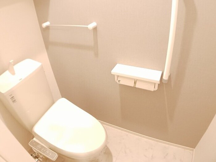 物件内観写真9　(トイレ)