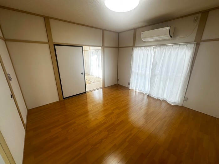 物件内観写真7　(居室)