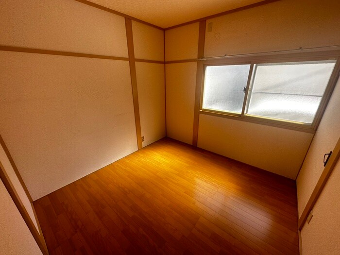 物件内観写真9　(居室)