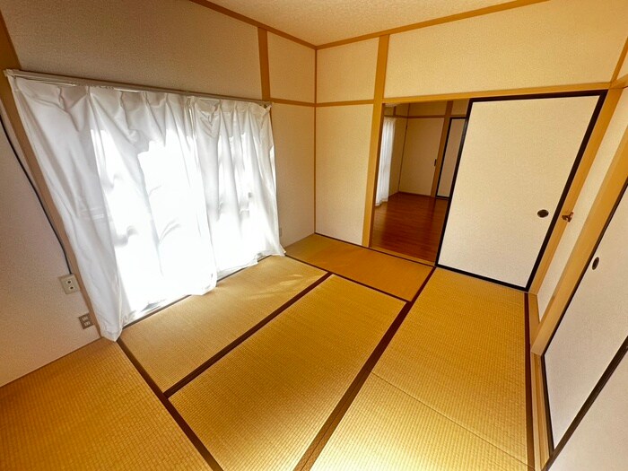 物件内観写真10　(居室)