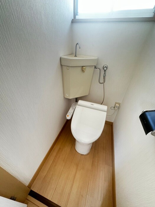 物件内観写真14　(トイレ)