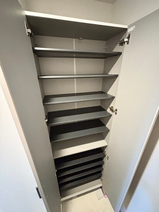 物件内観写真19　(靴箱)