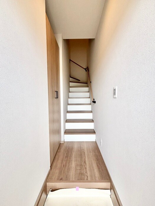 物件内観写真20　(廊下)