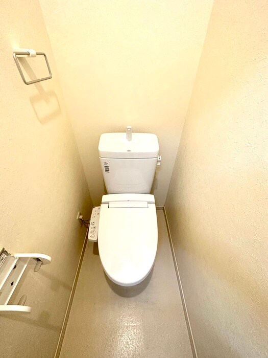 物件内観写真14　(トイレ)