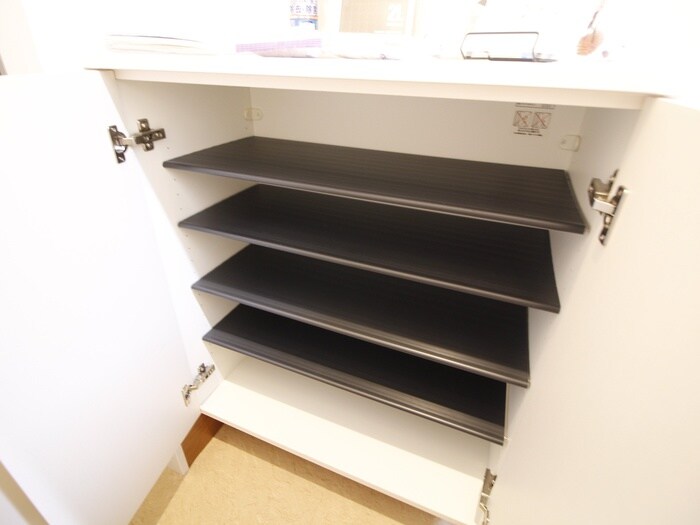 物件内観写真15　(靴箱)