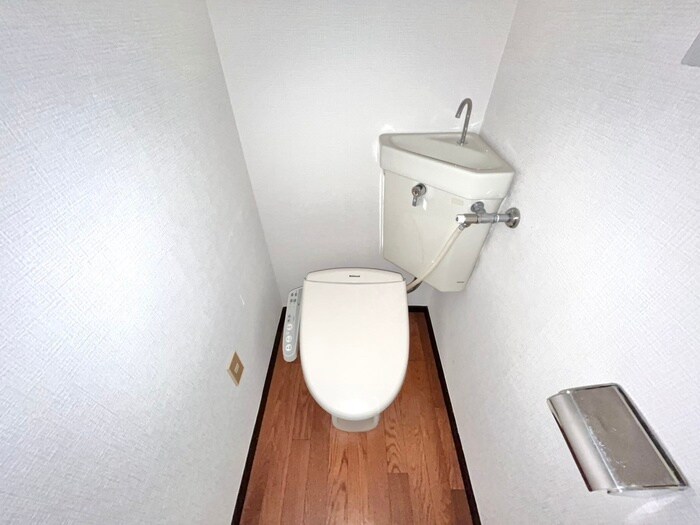 物件内観写真14　(トイレ)