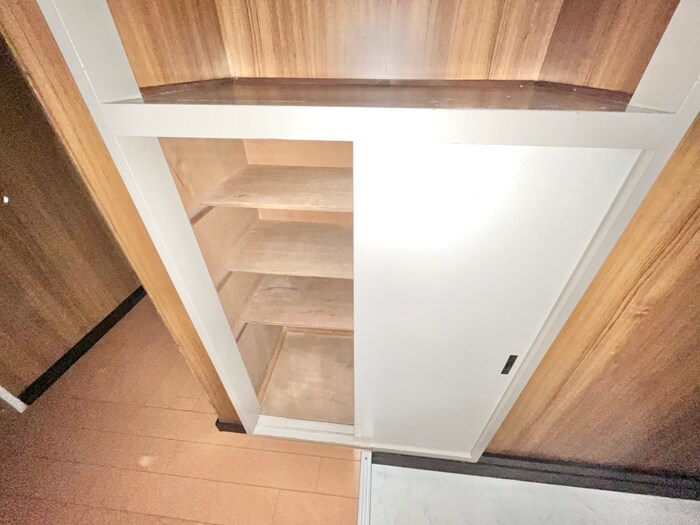 物件内観写真17　(靴箱)