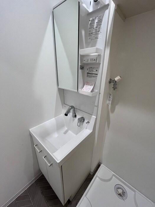 物件内観写真12　(洗面)