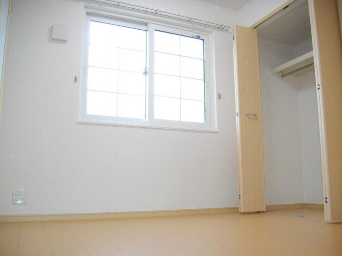 物件内観写真12　(居室)