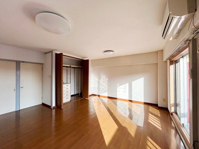 物件内観写真9　(居室)