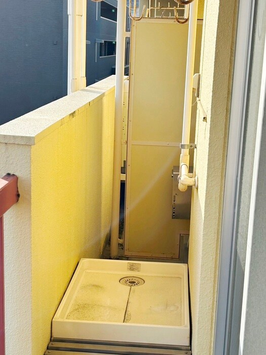 物件内観写真17　(洗濯機置場)