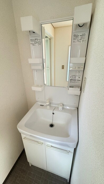 物件内観写真13　(洗面)