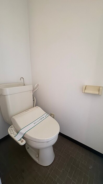 物件内観写真15　(トイレ)