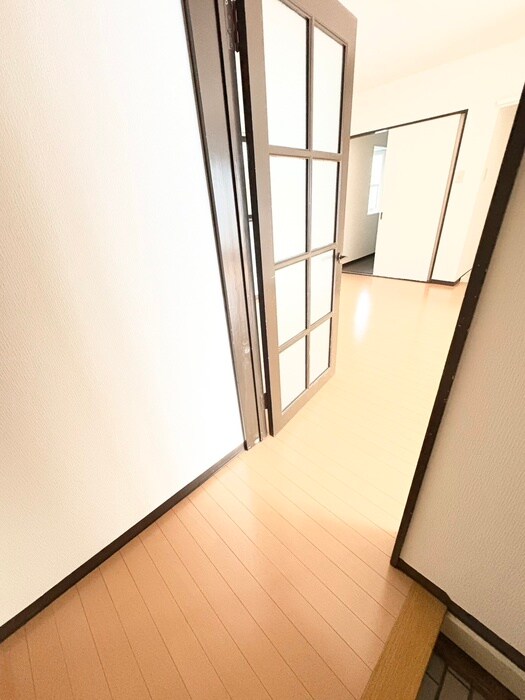 物件内観写真16　(廊下)