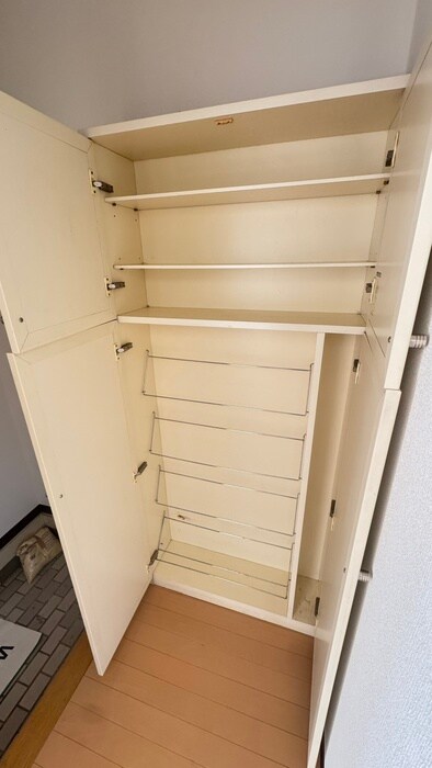 物件内観写真18　(靴箱)