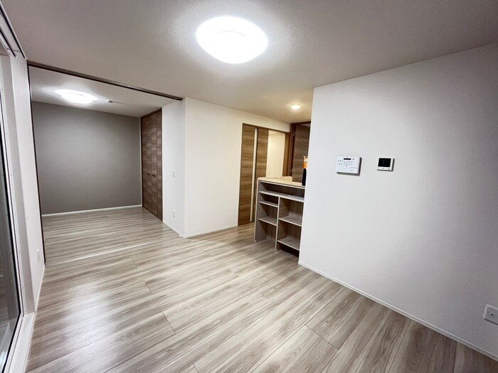 物件内観写真3　(居室)