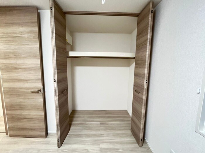 物件内観写真6　(収納)