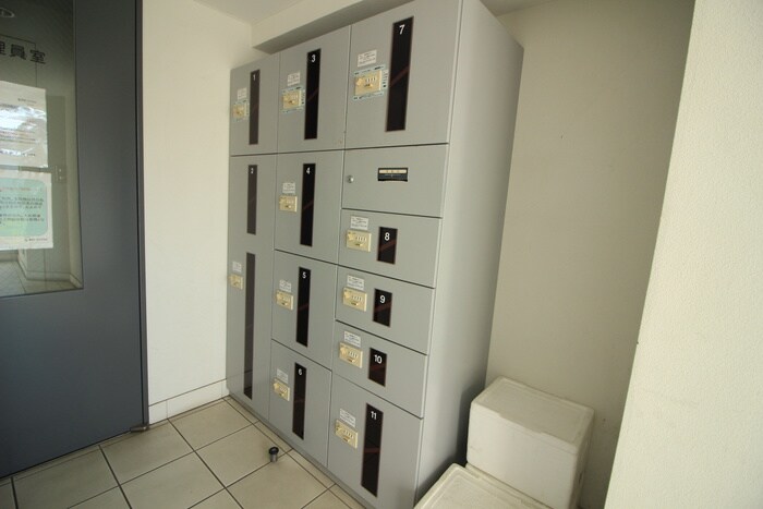 物件外観写真4　(建物設備)