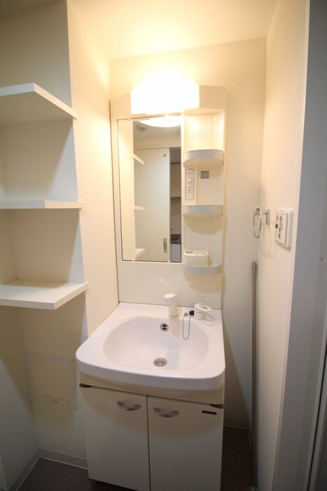 物件内観写真16　(洗面)