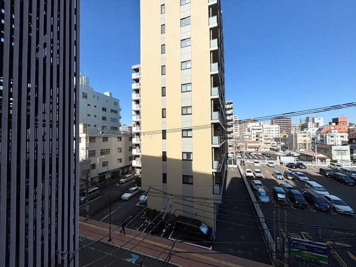 物件内観写真22　(室内からの展望)