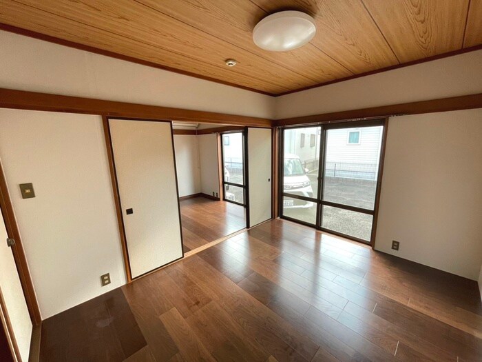 物件内観写真4　(居室)