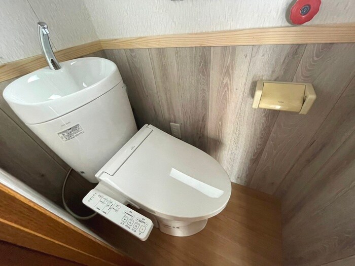 物件内観写真10　(トイレ)