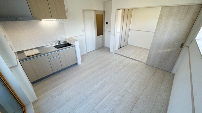 物件内観写真8　(居室)