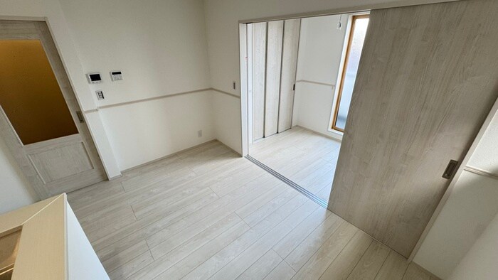 物件内観写真8　(居室)