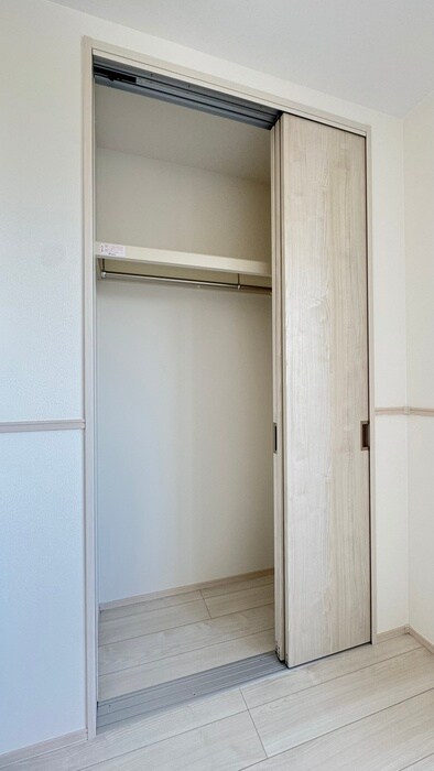 物件内観写真10　(収納)