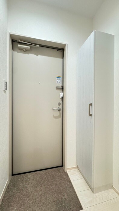 物件内観写真17　(玄関)