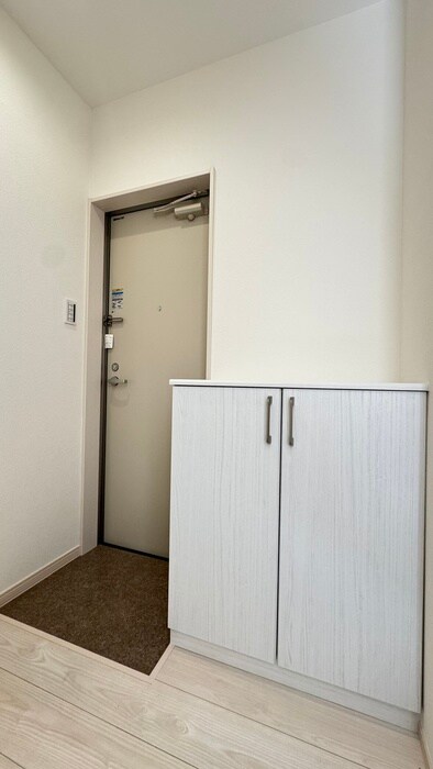 物件内観写真17　(玄関)