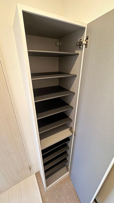 物件内観写真18　(靴箱)