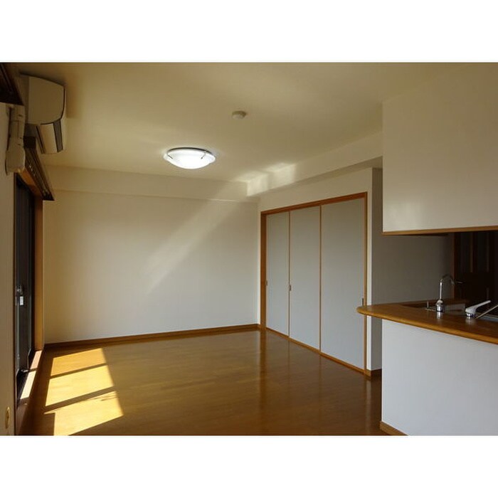 物件内観写真15　(廊下)