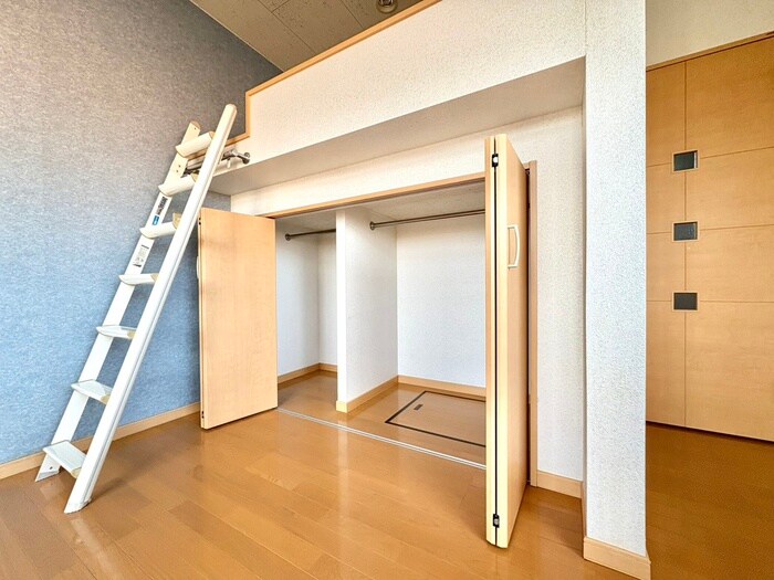 物件内観写真10　(収納)