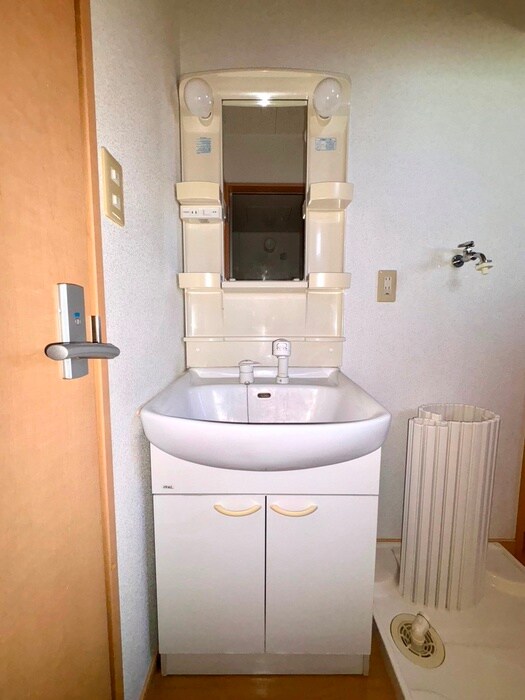 物件内観写真13　(洗面)