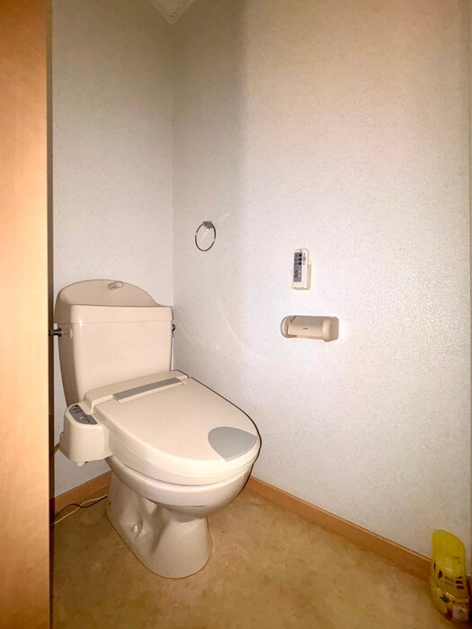 物件内観写真14　(トイレ)