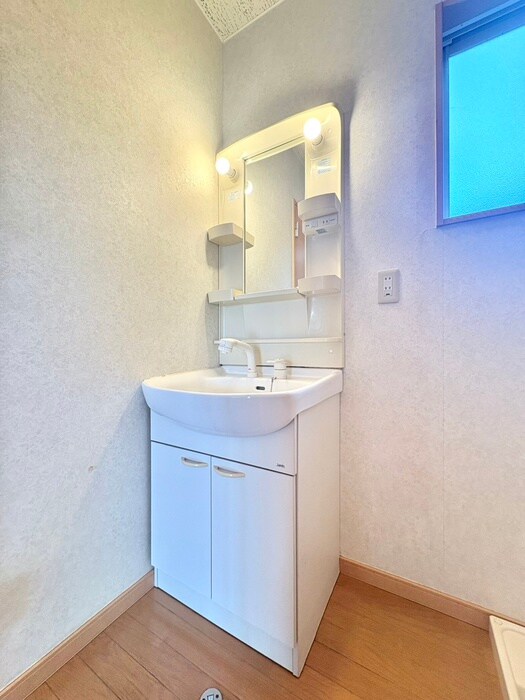 物件内観写真15　(洗面)