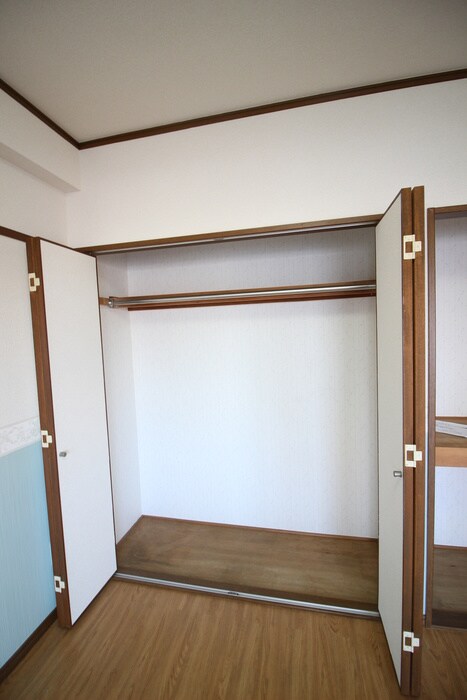物件内観写真11　(収納)